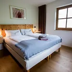 Schneckenhaus Dachstein West * Russbach am Pass Gschuett